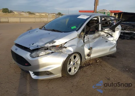 2015 Ford Fiesta St z USA, uszkodzony, nr VIN 3FADP4GX1FM141940